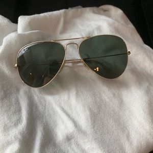 Like new Rayban Aviators